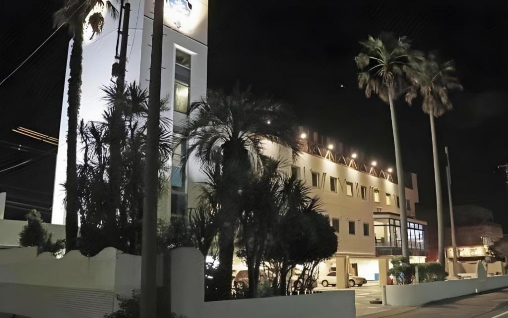 Mykonos Resort Miura Йокосука Экстерьер фото